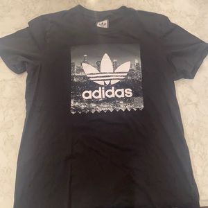 Men’s Large Adidas Tshirt NYC
